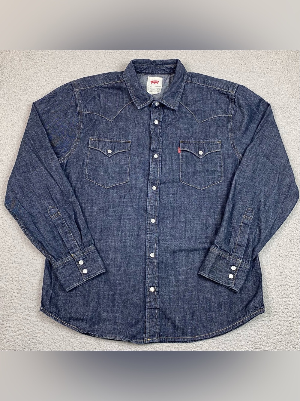 Levi’s Men's Size L Barstow Denim Western Shirt Pearl Snap Long Sleeve Dark Wash